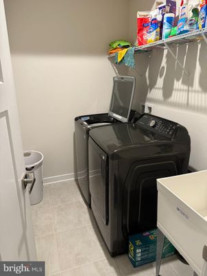 Interior, Washer