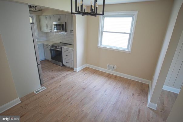 Interior, Kitchen, Pendant Lights, Wood Texture Flooring