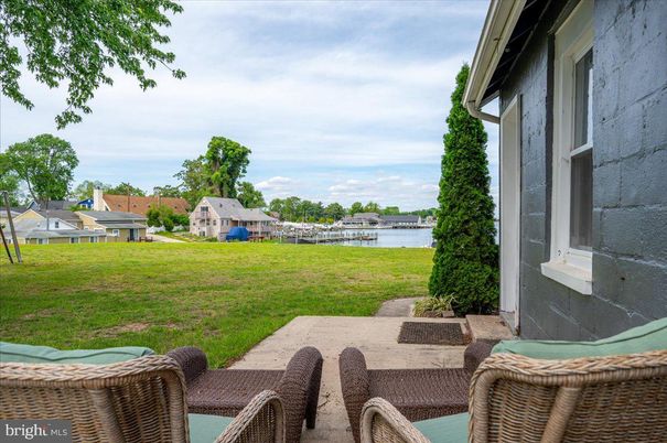 Backyard, Exterior, Water