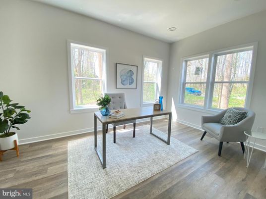 Home Office, Interior, Recessed Lighting, Wood Texture Flooring