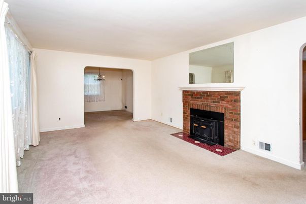 Empty room, Fireplace, Interior, Pendant Lights