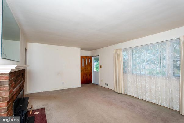 Empty room, Fireplace, Interior