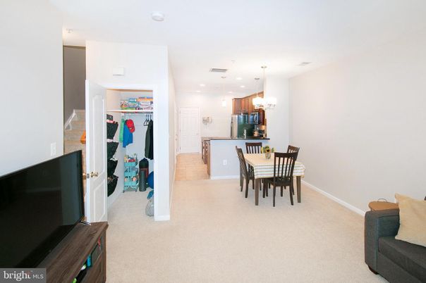 Dining room, Interior, Kitchen, Pendant Lights, Recessed Lighting
