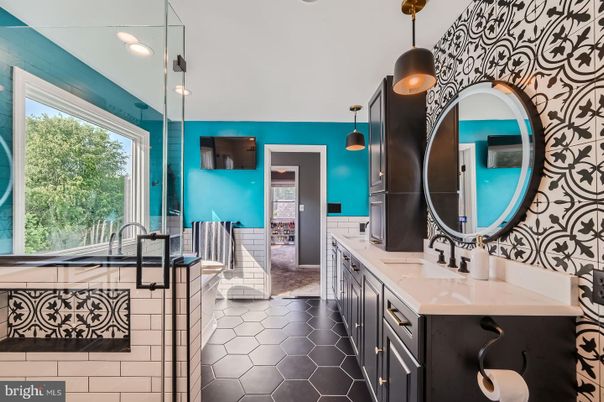 Bathroom, Interior, Pendant Lights, Recessed Lighting