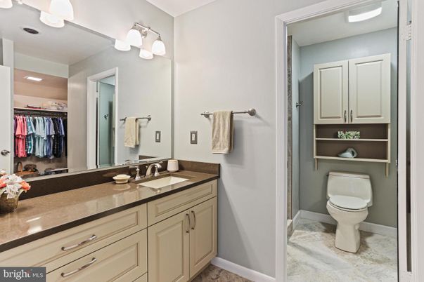 Bathroom, Interior, Recessed Lighting, Walk-in Closets
