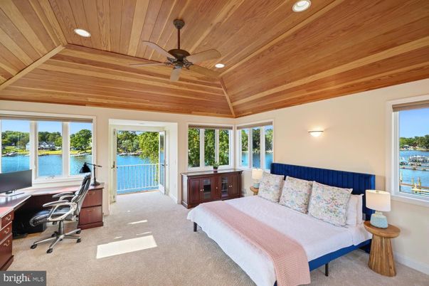 Bedroom, Home Office, Interior, Recessed Lighting, Water, Wooden Ceilings