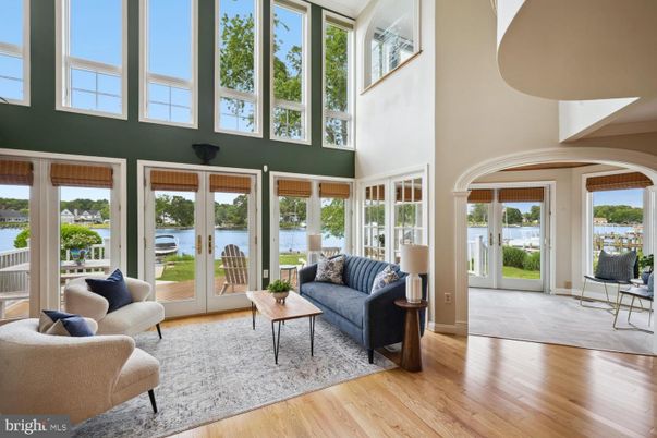 Interior, Living room, Sun Room, Water, Wood Texture Flooring