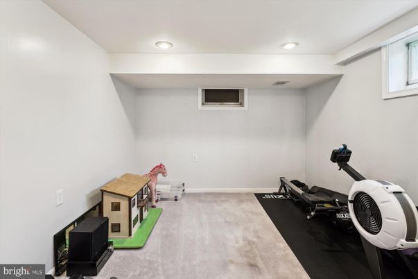 Fitness Equipment, Interior, Recessed Lighting