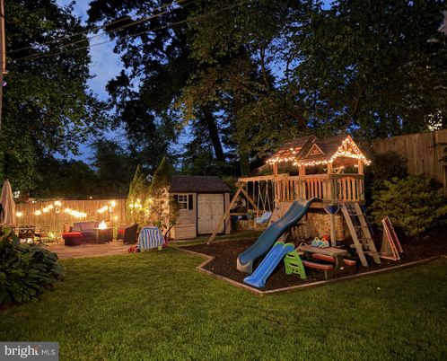 Backyard, Exterior, Playground
