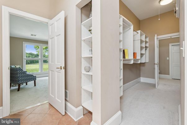 Interior, Walk-in Closets