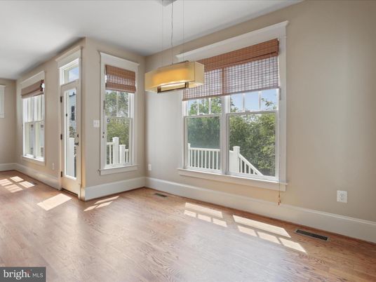 Empty room, Interior, Pendant Lights, Wood Texture Flooring