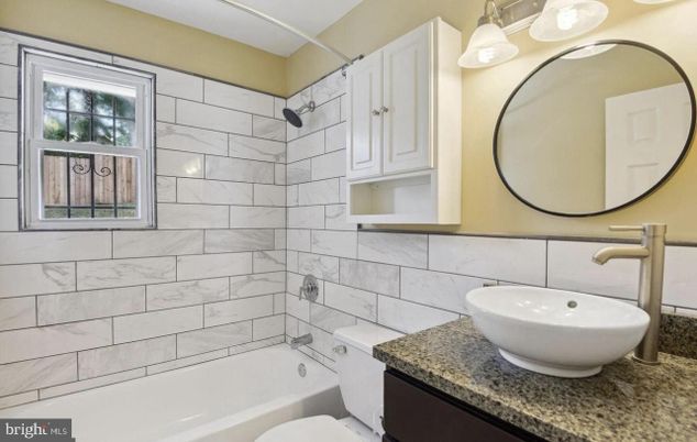 Bathroom, Interior, Marble Walls