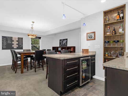 Dining room, Interior, Pendant Lights, Recessed Lighting