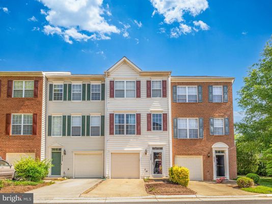 Attached, Exterior, Facade, Brick Facade, Rowhouse