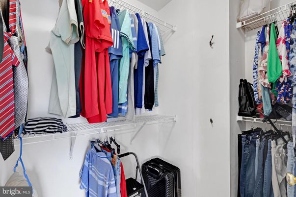 Interior, Walk-in Closets