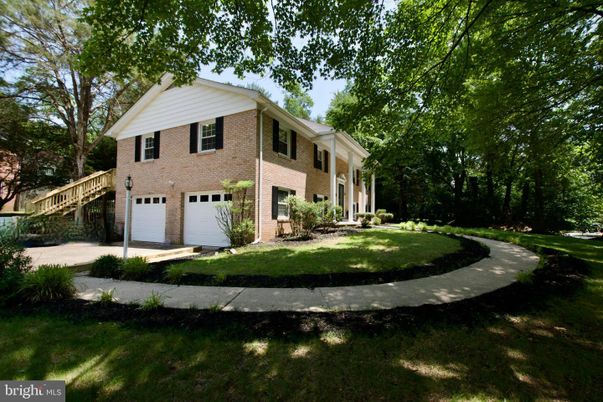 Attached, Backyard, Exterior, Facade, Brick Facade, Georgian