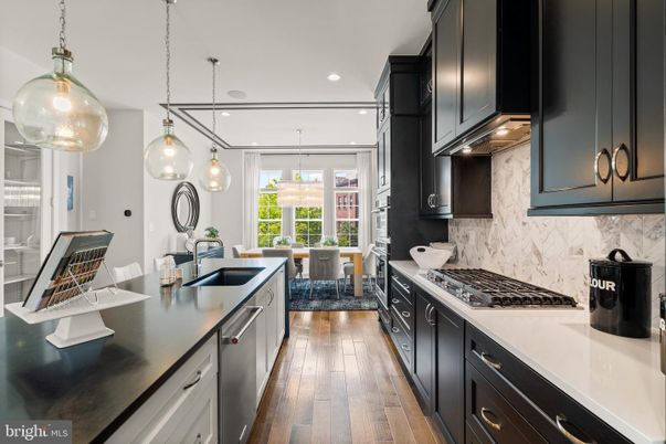 Dining room, Interior, Kitchen, Pendant Lights, Recessed Lighting, Wood Texture Flooring