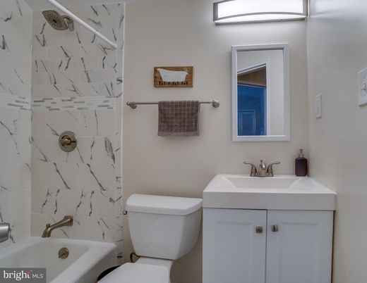 Bathroom, Interior, Marble Walls