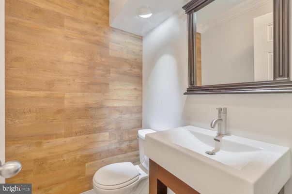 Bathroom, Interior, Recessed Lighting, Wooden Walls