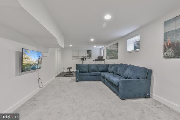 Fitness Equipment, Interior, Living room, Recessed Lighting