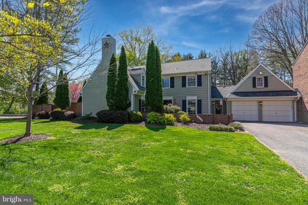 Attached, Exterior, Facade, Brick Facade, Cape Cod