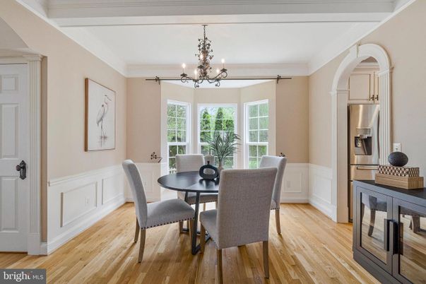 Chandelier, Dining room, Interior, Stainless Steel Appliances, Wood Texture Flooring