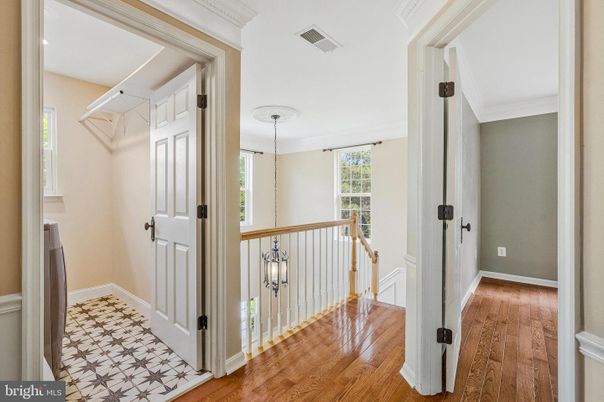 Interior, Pendant Lights, Recessed Lighting, Wood Texture Flooring
