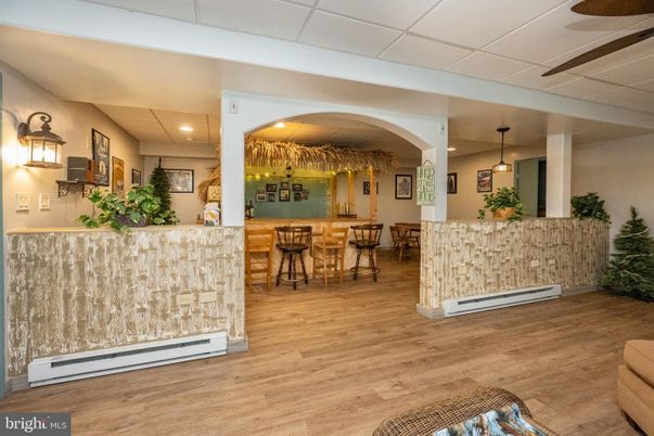 Interior, Pendant Lights, Recessed Lighting, Wood Texture Flooring