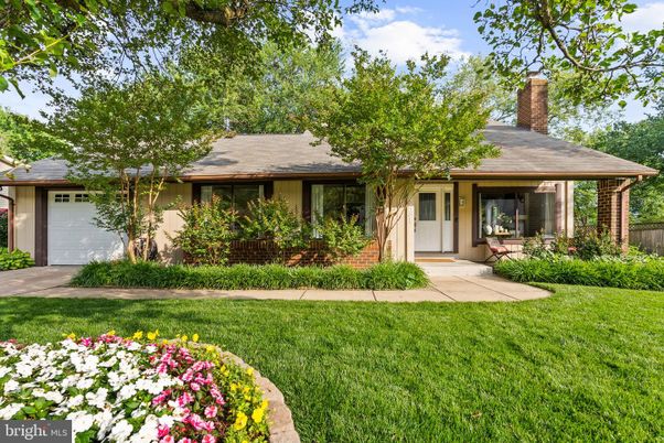 Attached, Backyard, Exterior, Facade, Ranch