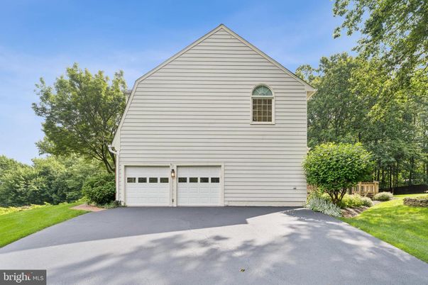 Backyard, Detached Garage, Exterior