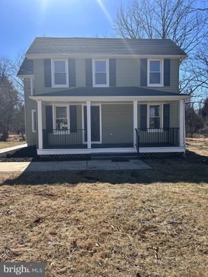 Exterior, Facade, American Foursquare