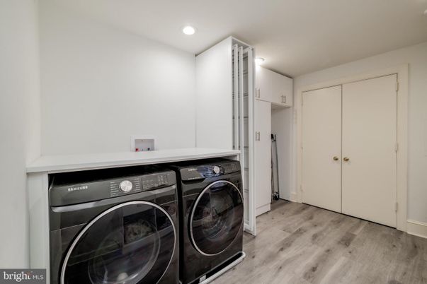 Interior, Recessed Lighting, Utility Closets, Washer, Wood Texture Flooring