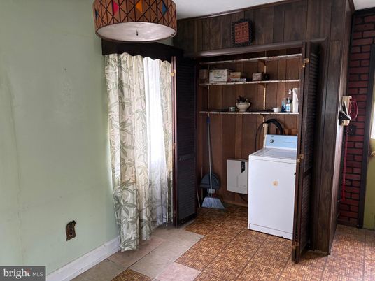 Interior, Utility Closets, Washer