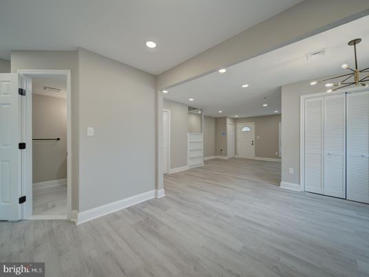Empty room, Interior, Pendant Lights, Recessed Lighting, Wood Texture Flooring