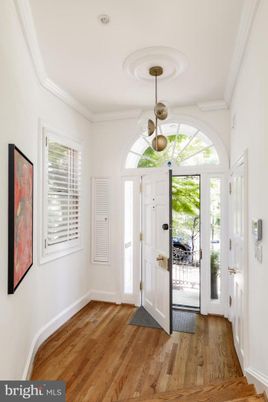 Interior, Pendant Lights, Wood Texture Flooring