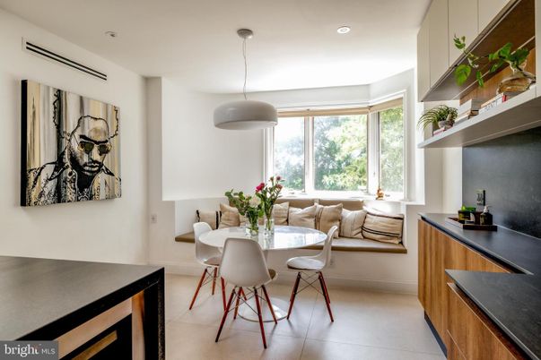 Dining room, Interior, Pendant Lights, Recessed Lighting