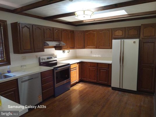 Interior, Kitchen, Stainless Steel Appliances, Wood Texture Flooring