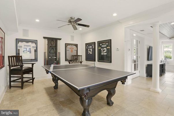 Game Room, Interior, Recessed Lighting