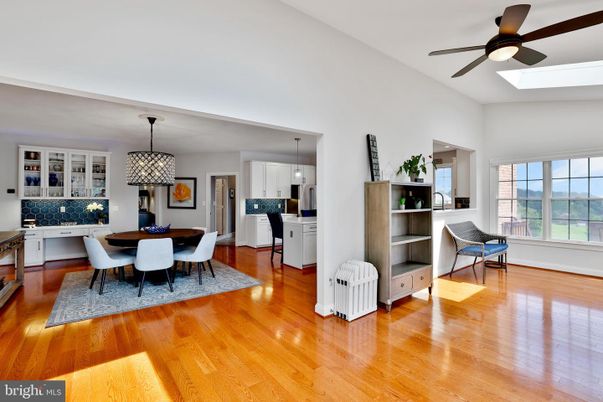 Dining room, Interior, Kitchen, Pendant Lights, Wood Texture Flooring