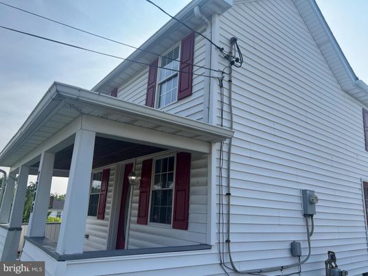 Exterior, Facade, None