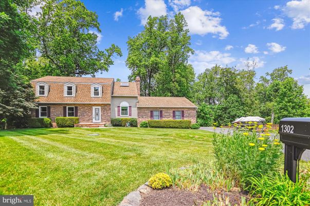 Backyard, Exterior, Facade, Brick Facade, Georgian
