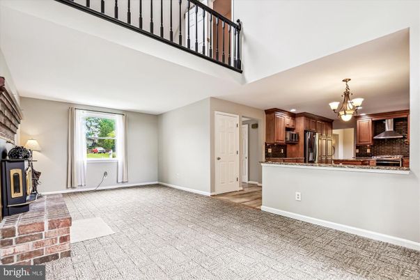Chandelier, Interior, Kitchen, Stainless Steel Appliances