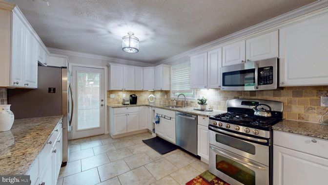 Interior, Kitchen, Stainless Steel Appliances