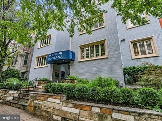Exterior, Facade, None