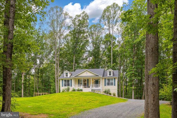 Backyard, Exterior, Facade, Cape Cod