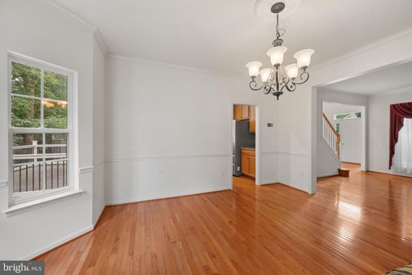 Chandelier, Empty room, Interior, Wood Texture Flooring