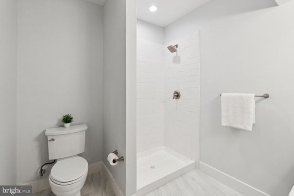 Bathroom, Interior, Recessed Lighting, Wood Texture Flooring