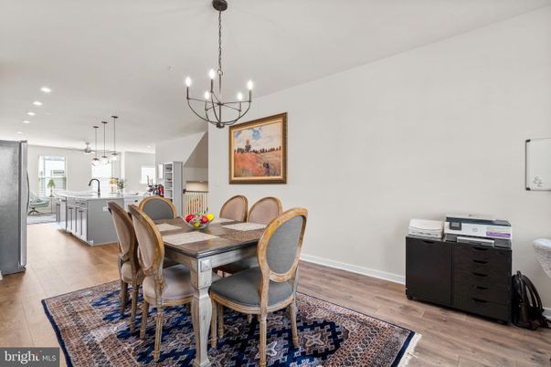 Chandelier, Dining room, Interior, Kitchen, Pendant Lights, Recessed Lighting, Wood Texture Flooring