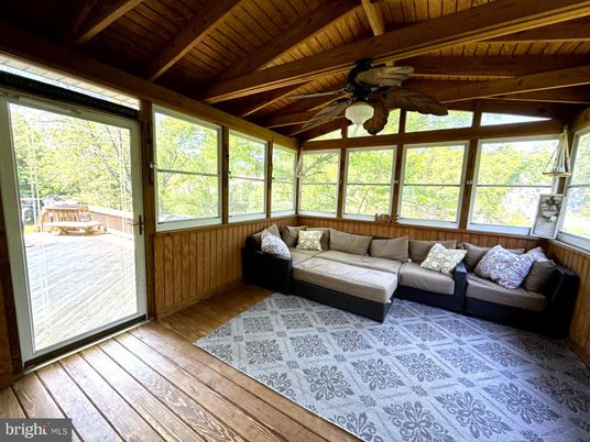 Interior, Living room, Sun Room, Wooden Beams, Wooden Ceilings, Wood Texture Flooring