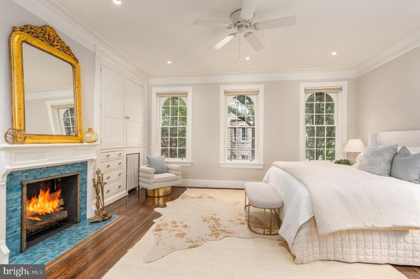 Bedroom, Fireplace, Interior, Recessed Lighting, Wood Texture Flooring
